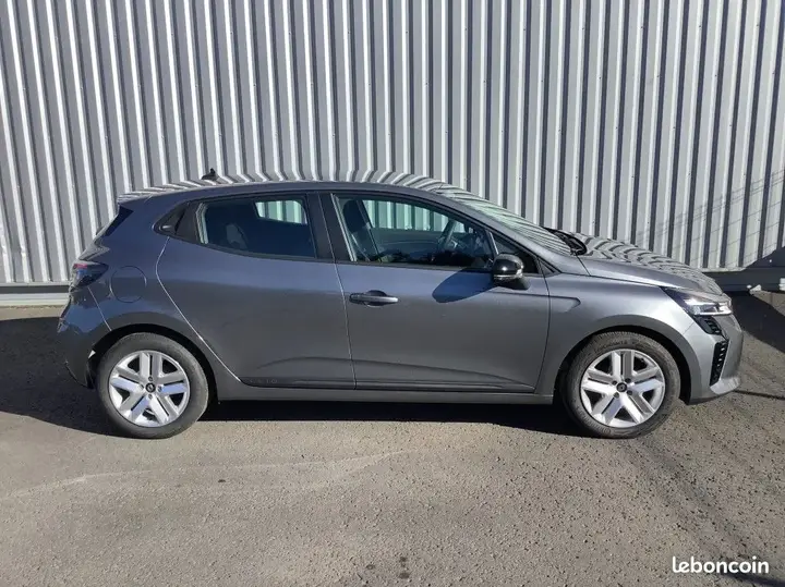 Renault Clio 2026 photo 4