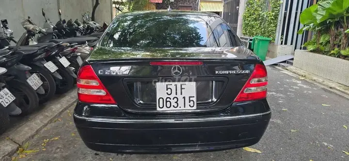 Mercedes-Benz C-Class 2003 photo 2