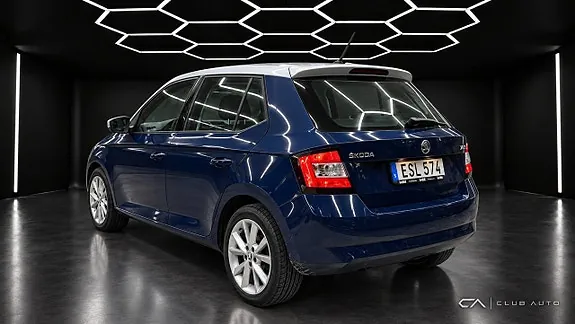 Skoda Fabia 2015 photo 4
