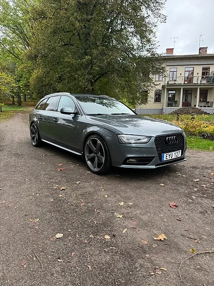 Audi A4 2013 photo 2