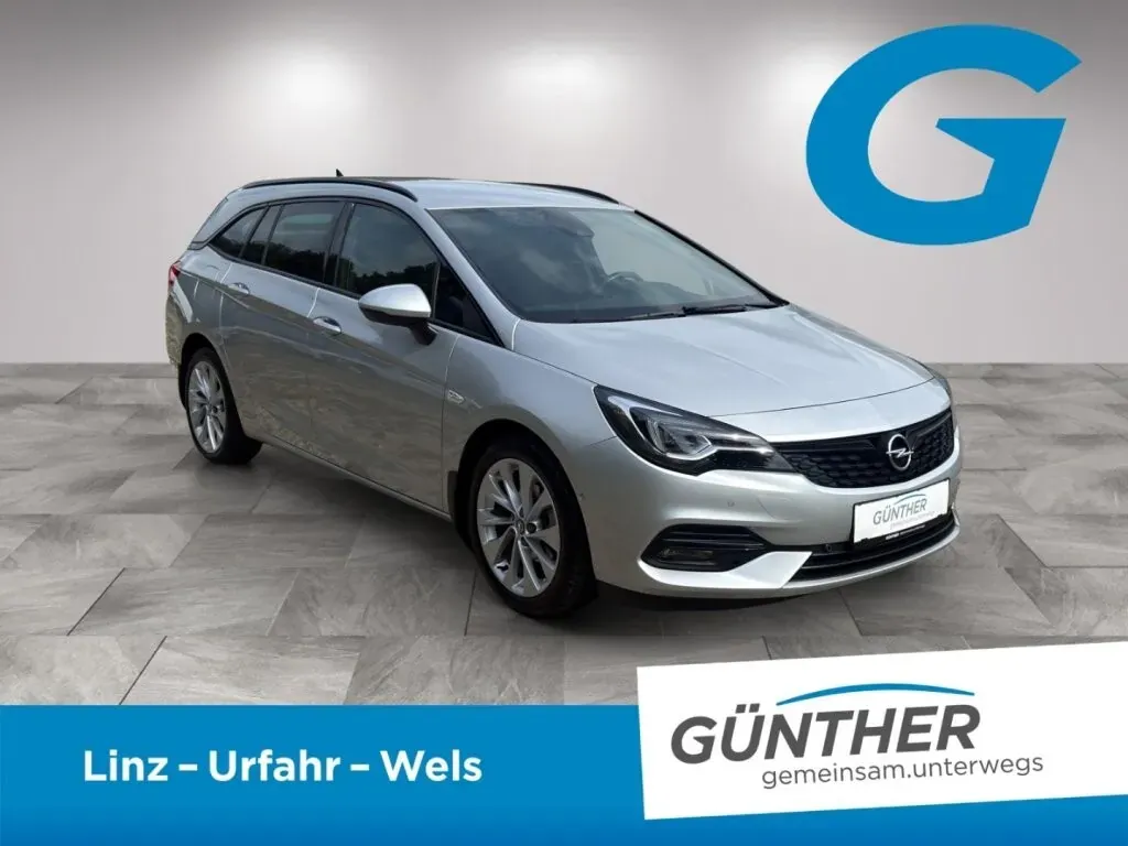 Opel Astra 2021 photo 2