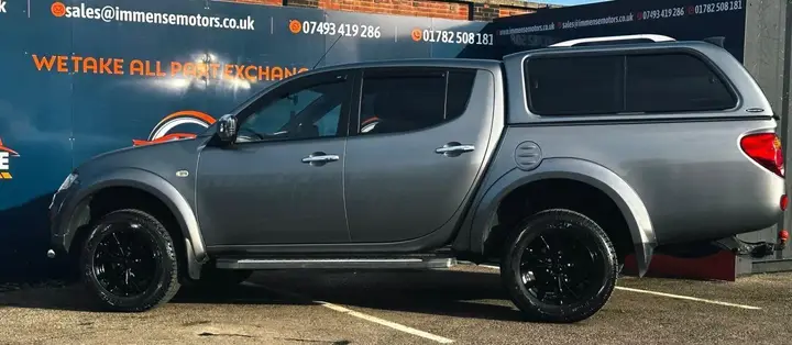 Mitsubishi L200 2015 photo 4