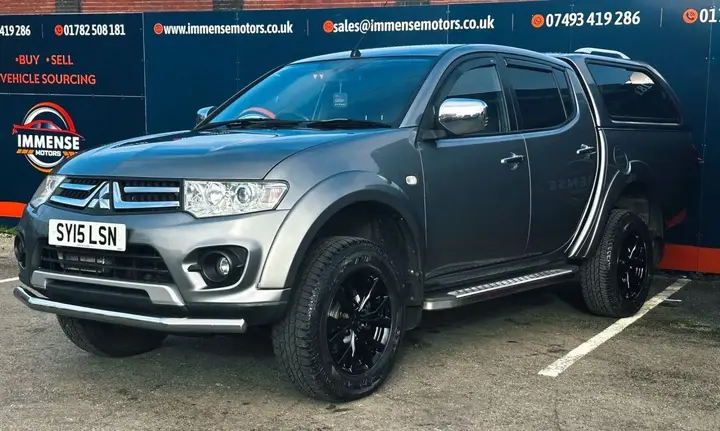 Mitsubishi L200 2015 photo 3