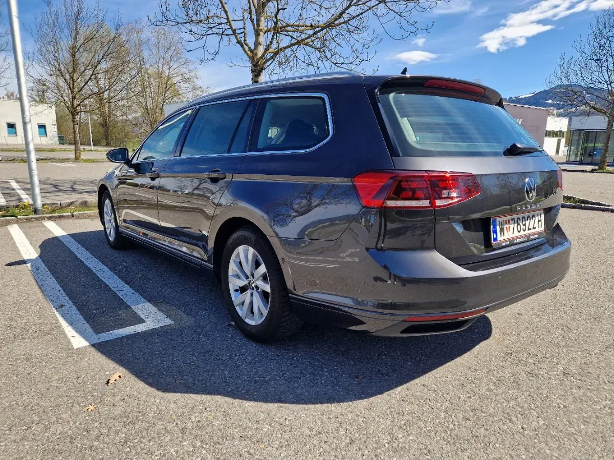 Volkswagen Passat 2022 photo 3