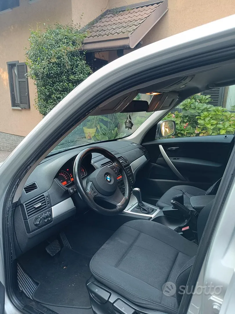 BMW X3 2010 photo 3