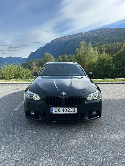 BMW 530D 2011 photo 2