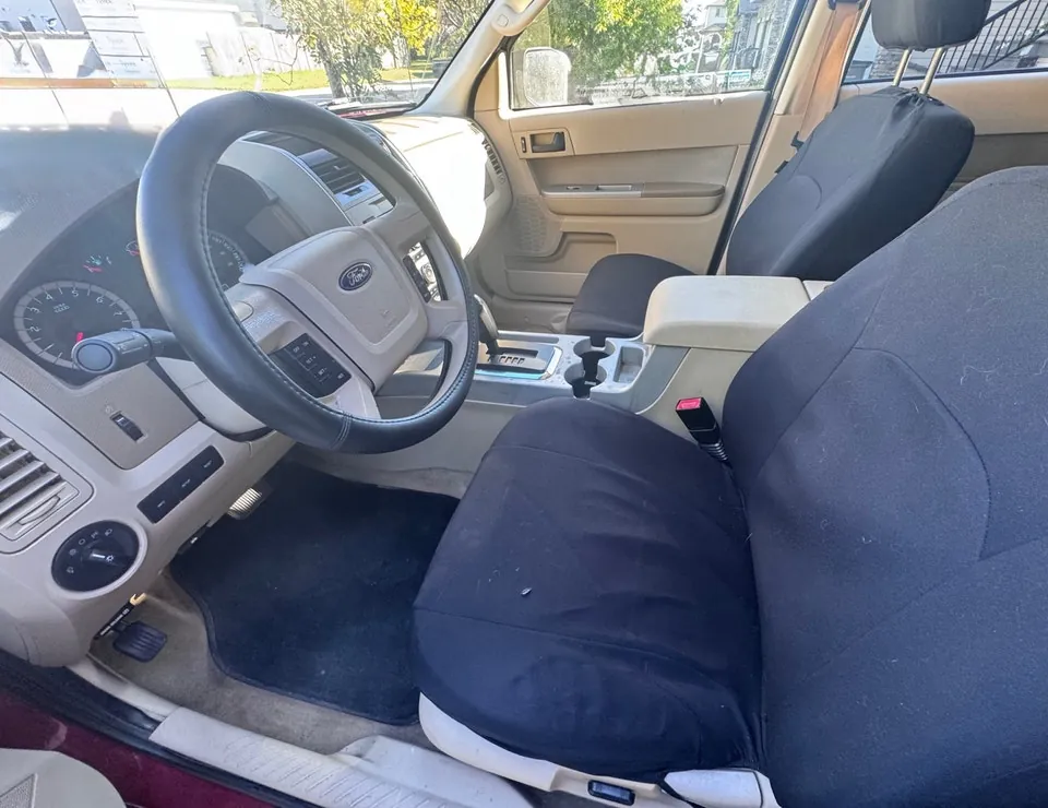 Ford Escape 2011 photo 5