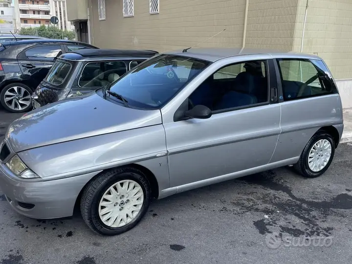 Lancia Y 2001 photo 3