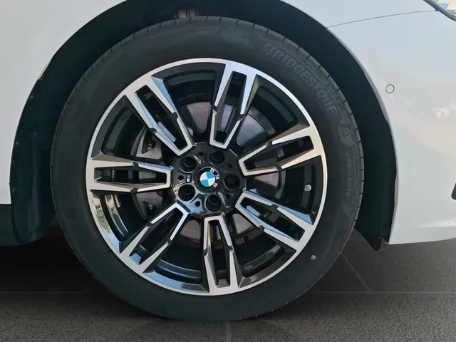 BMW 540D 2025 photo 4