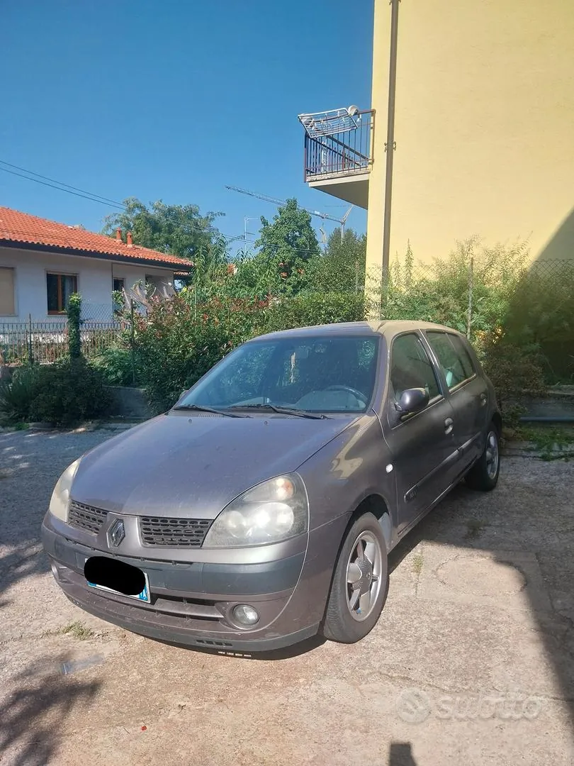 Renault Clio 2003 photo 5