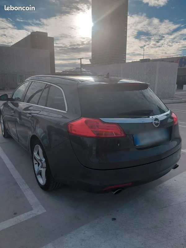 Opel Insignia 2009 photo 2
