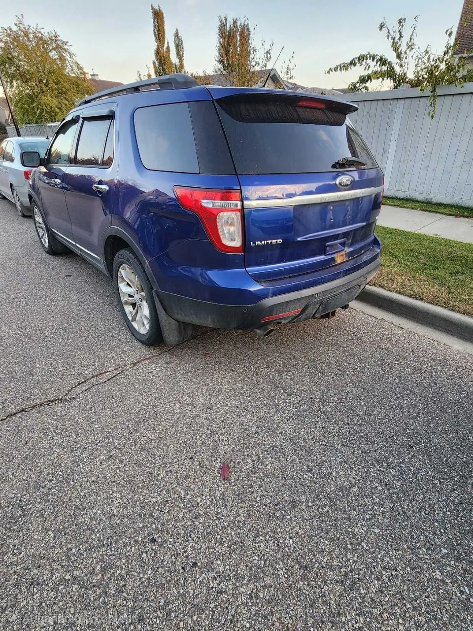 Ford Explorer 2013 photo 3