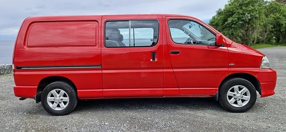 Toyota Hiace 2006 photo 4