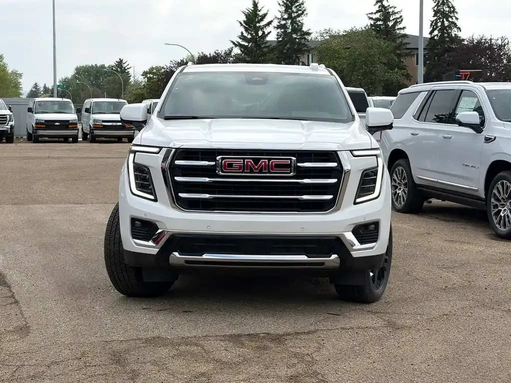 GMC Yukon Xl 2026 photo 2