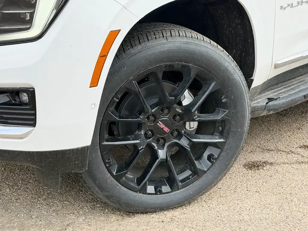 GMC Yukon Xl 2026 photo 5