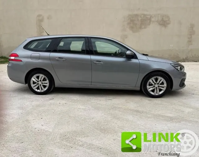 Peugeot 308 2017 photo 5