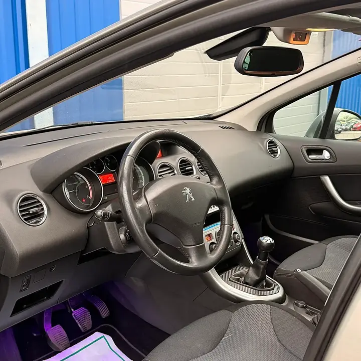 Peugeot 308 Sw 2012 photo 3