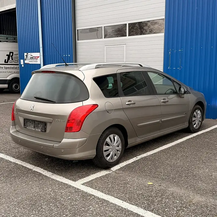 Peugeot 308 Sw 2012 photo 2