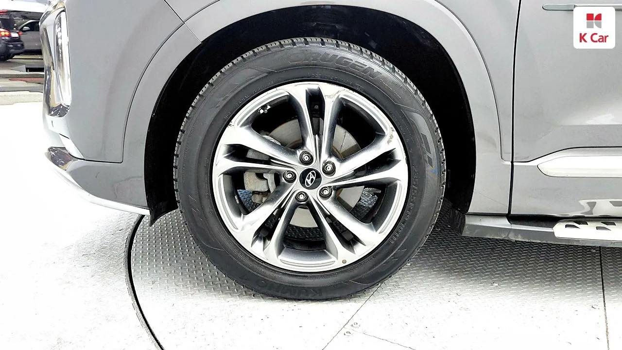 Hyundai Santa Fe 2019 photo 5