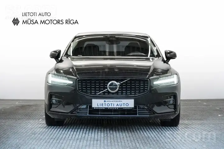 Volvo S60 2023 photo 3
