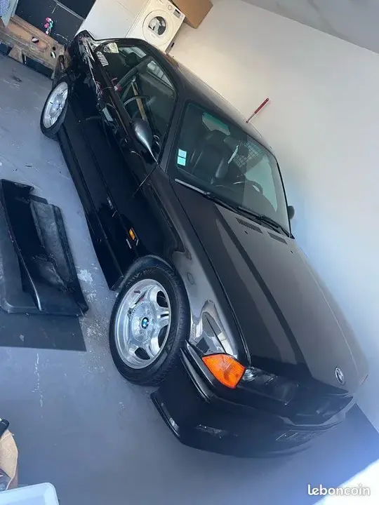 BMW M3 1993 photo 2