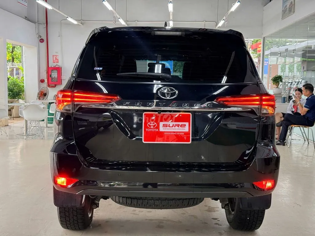Toyota Fortuner 2024 photo 4