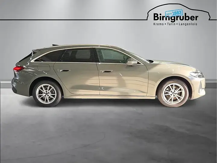 Audi A5 Avant 2025 photo 3