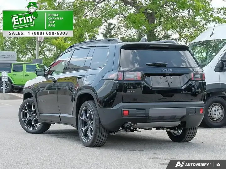 Jeep Cherokee 2026 photo 4