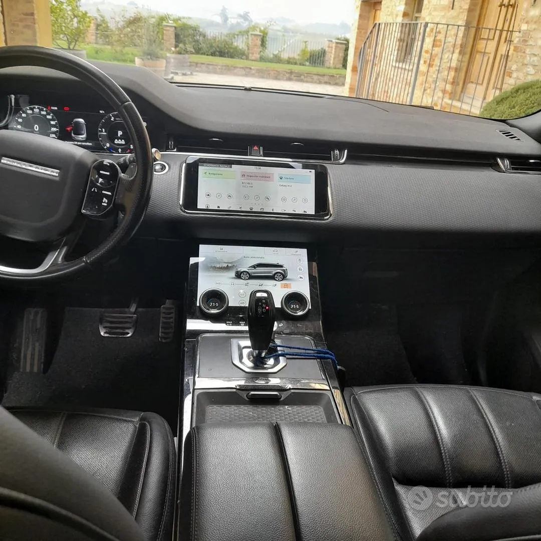 Land Rover Range Rover Evoque 2020 photo 5