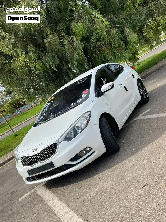 Kia K3 2014 photo 2