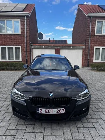 BMW 330E