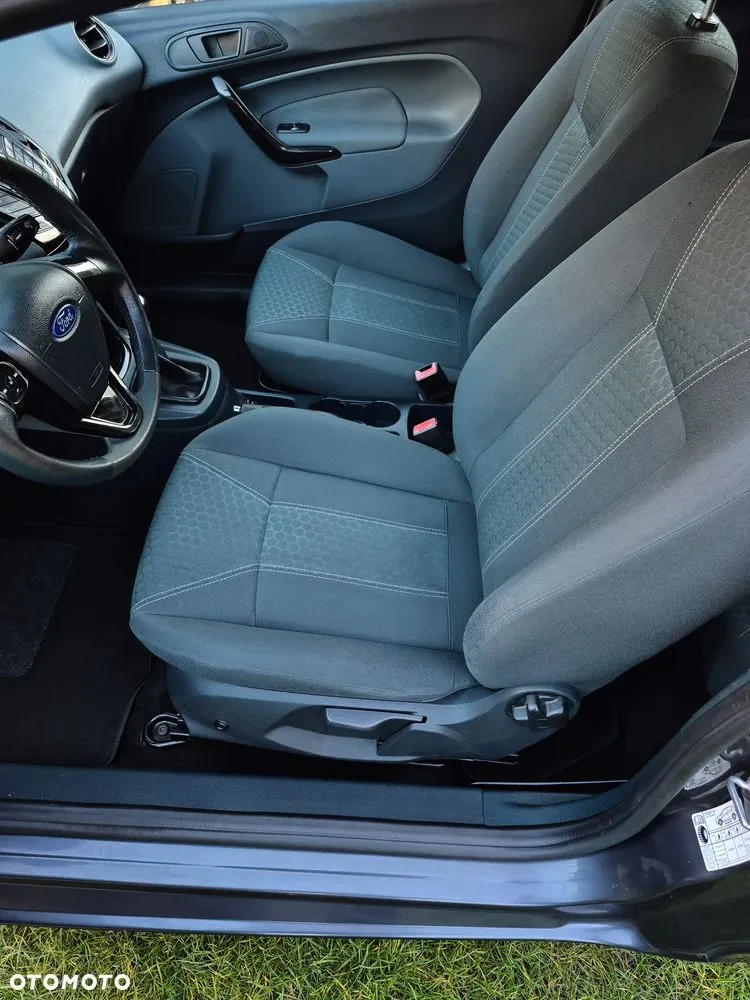 Ford Fiesta 2010 photo 5