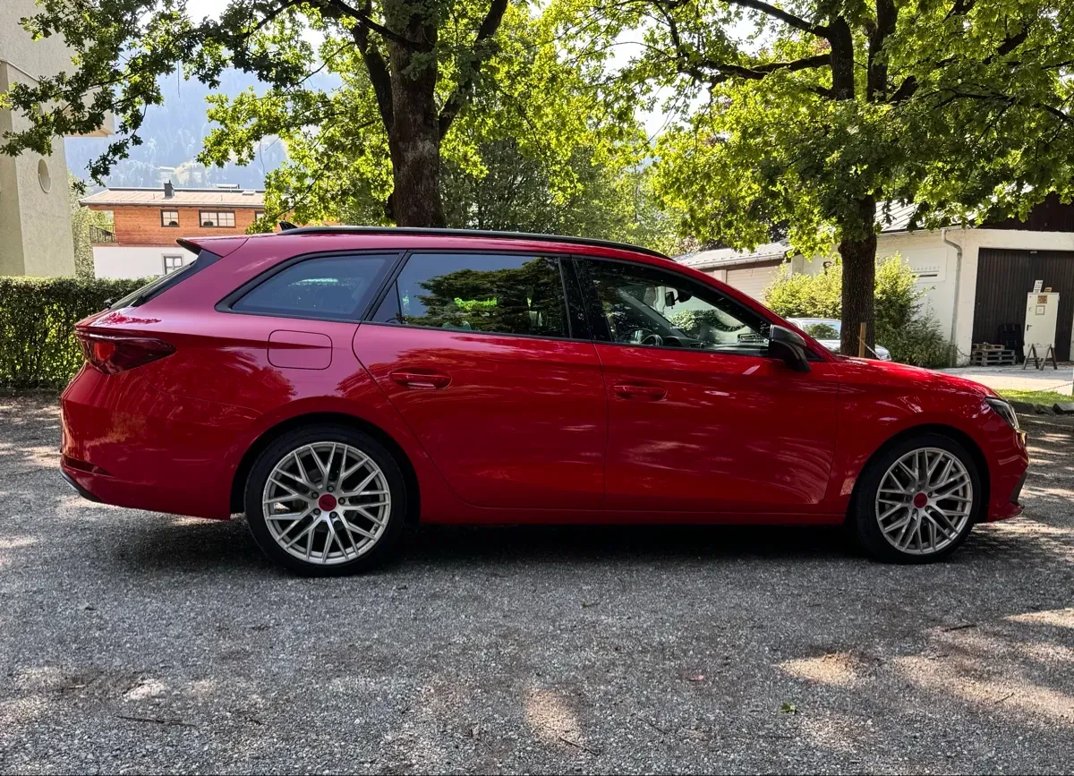 Seat Leon 2021 photo 2