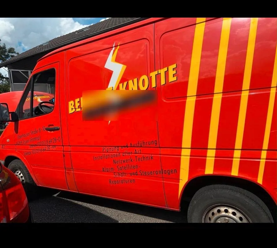 Mercedes-Benz Sprinter 208