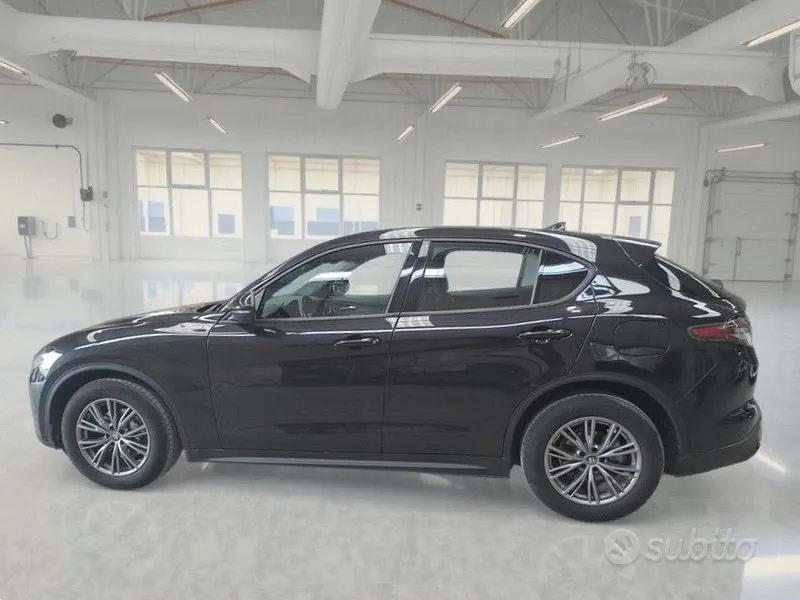Alfa Romeo Stelvio 2023 photo 5