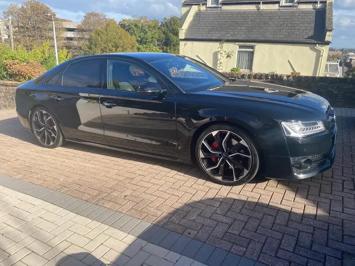 Audi A8 2016 photo 3
