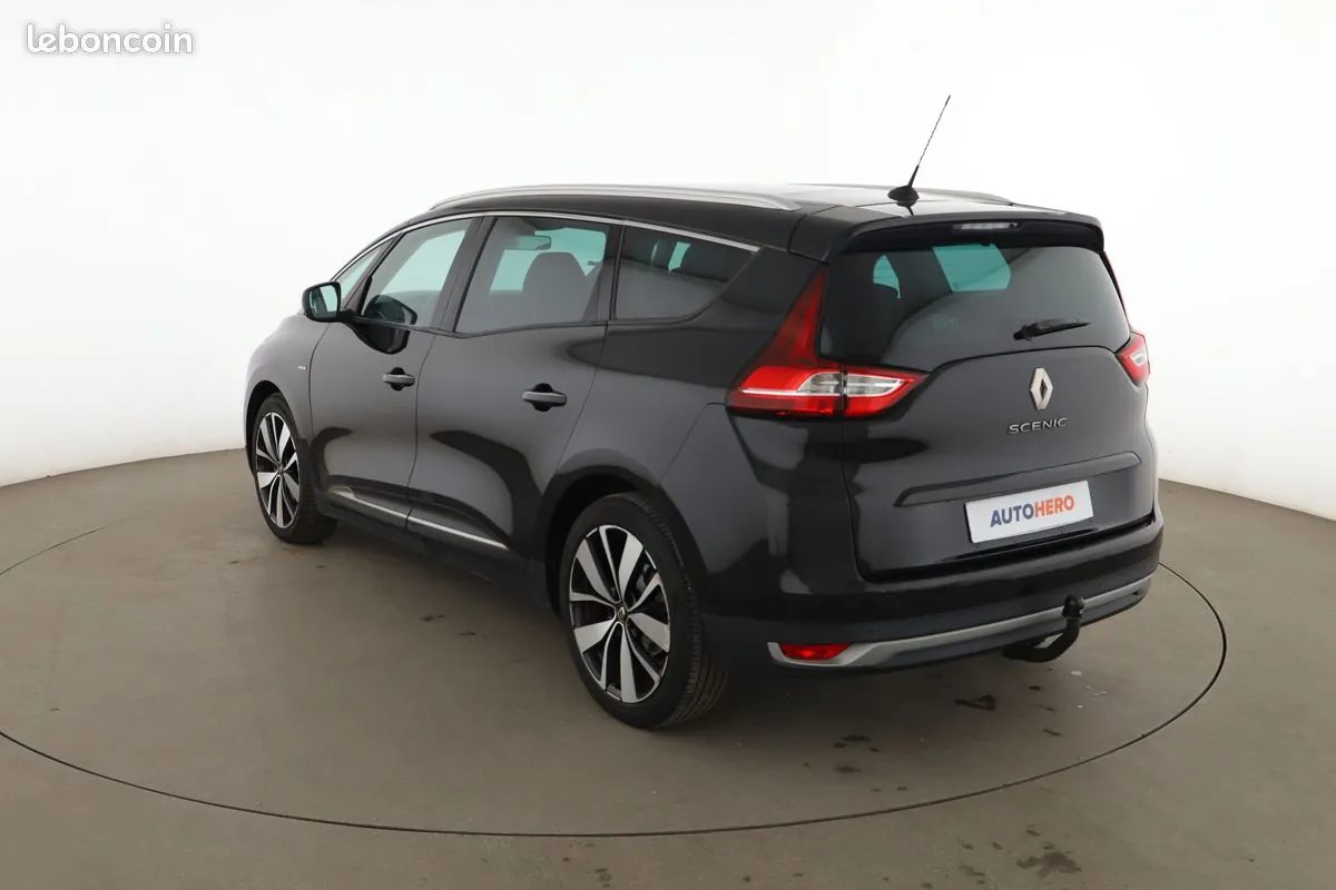Renault Grand Scenic 2018 photo 2