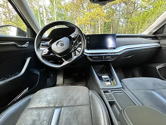 Skoda Octavia 2021 photo 2