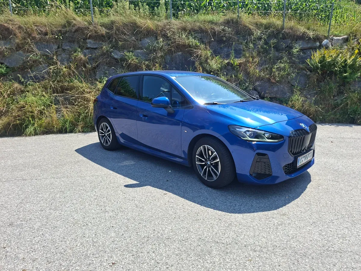 BMW 2 Series 2022 photo 2