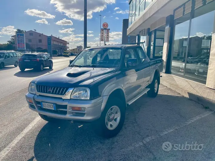 Mitsubishi L200 2002 photo 3