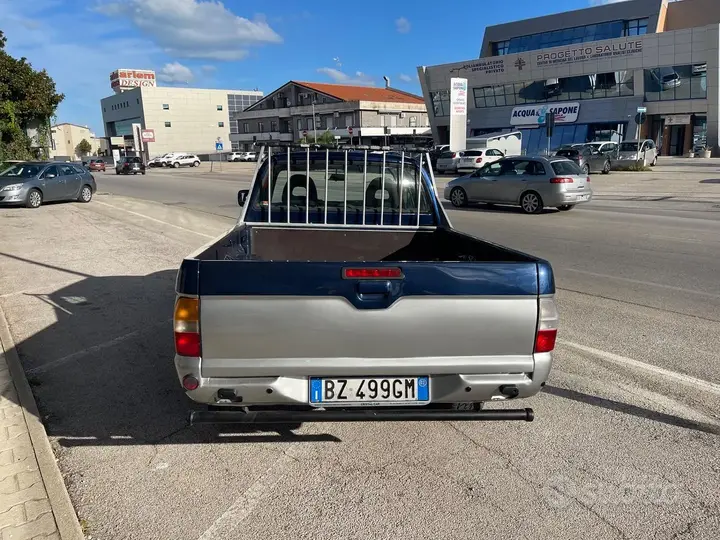 Mitsubishi L200 2002 photo 5