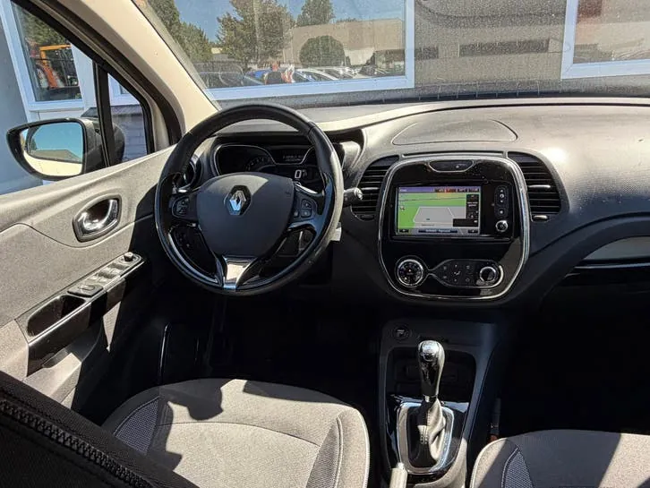 Renault Captur 2015 photo 2