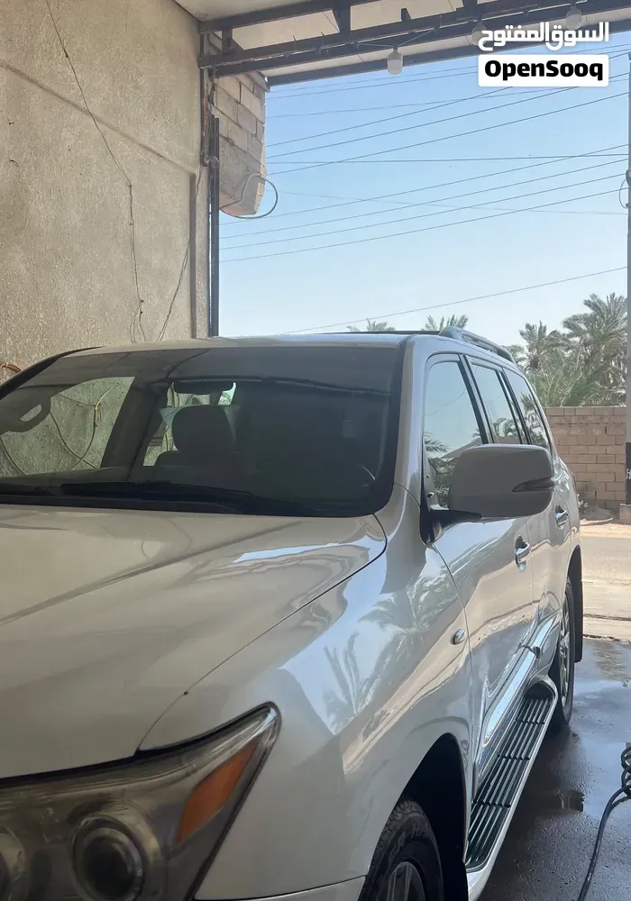 Chevrolet Tahoe 2018 photo 2