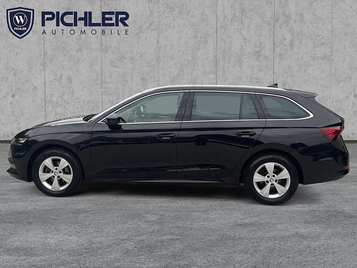Skoda Octavia 2022 photo 3
