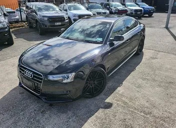 Audi A5 2014 photo 2