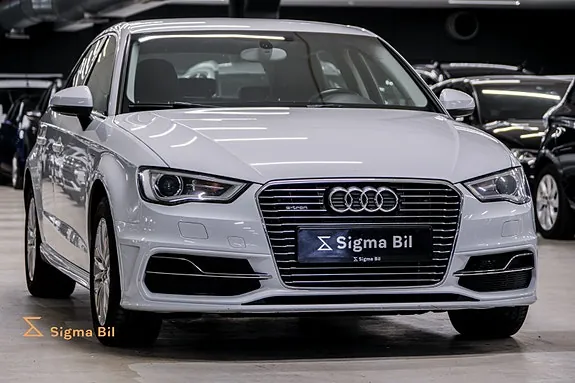 Audi A3 2015 photo 2