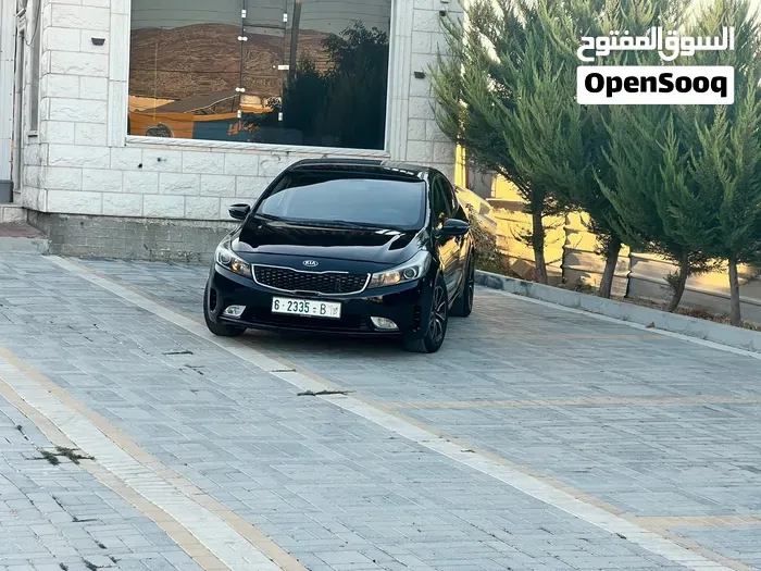 Kia K3 2016 photo 2