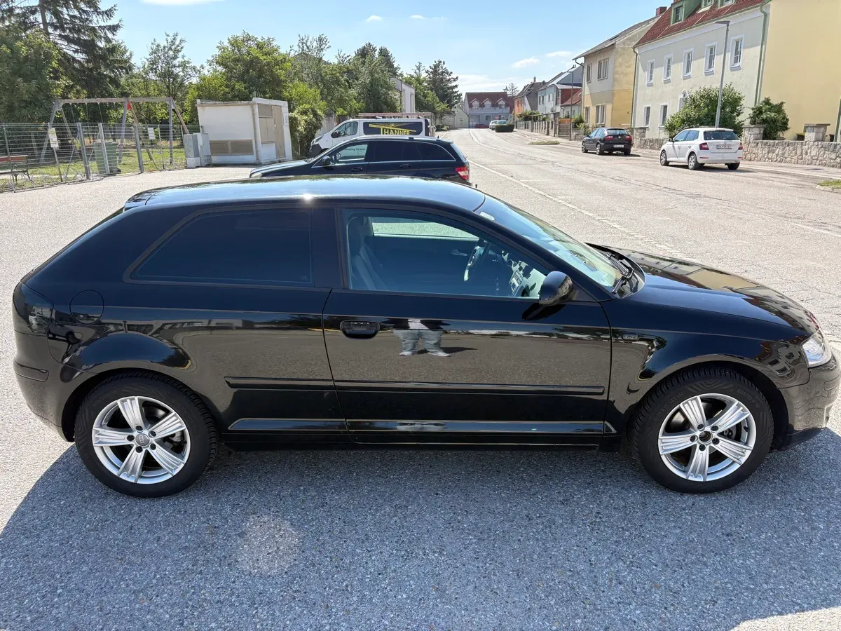 Audi A3 2004 photo 2