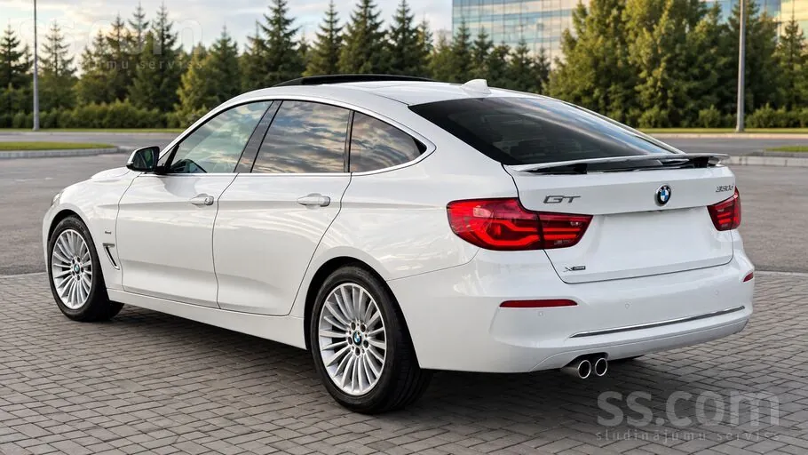 BMW 330D 2017 photo 2