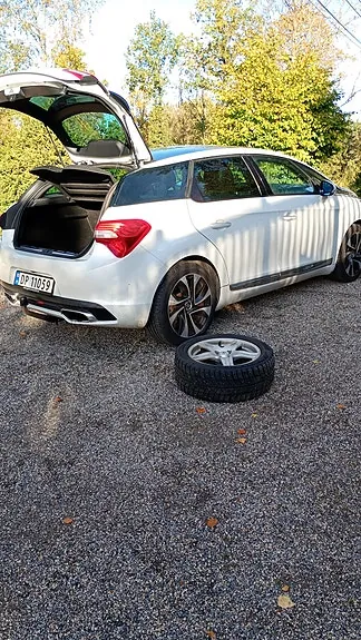 Citroen Ds5 2012 photo 2